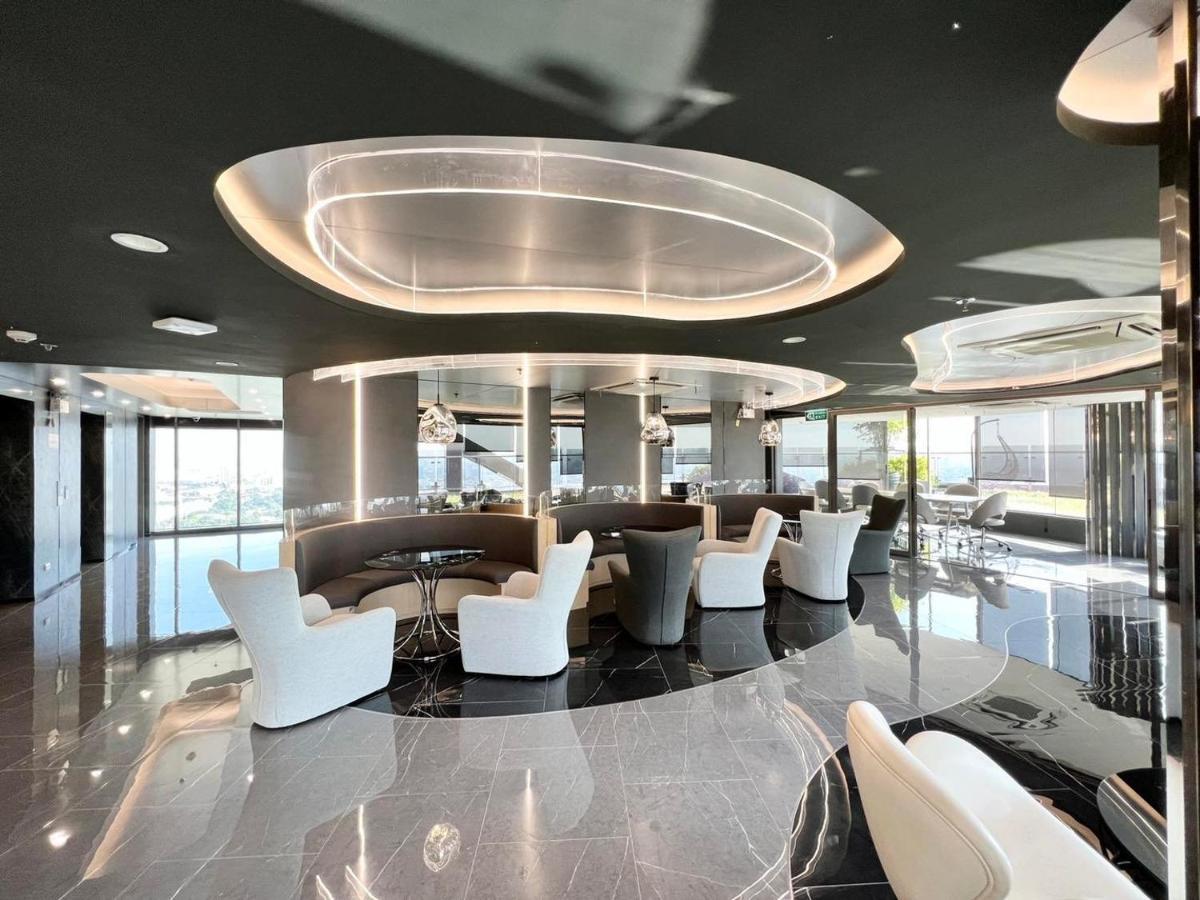 Oakwood Suites Tiwanon Bangkok Nonthaburi Exteriör bild