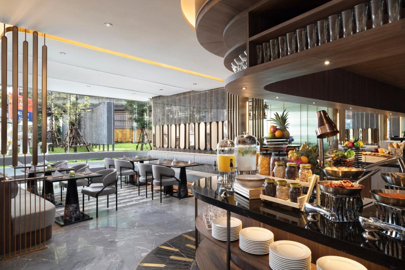 Oakwood Suites Tiwanon Bangkok Nonthaburi Exteriör bild